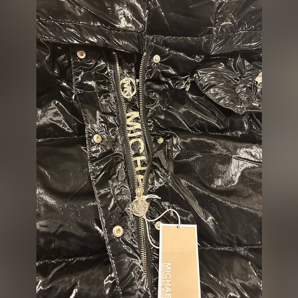 MICHAEL KORS KIDS
Quilted Ciré Puffer Jacket - Picture 6 of 7